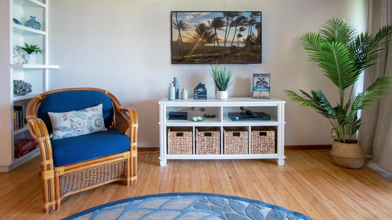 Molokai Island Retreat With Beautiful Ocean Views And Pool - Newly Remodeled! Lejlighed Ualapue Eksteriør billede