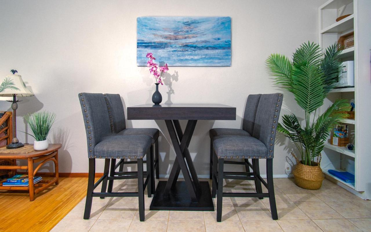 Molokai Island Retreat With Beautiful Ocean Views And Pool - Newly Remodeled! Lejlighed Ualapue Eksteriør billede