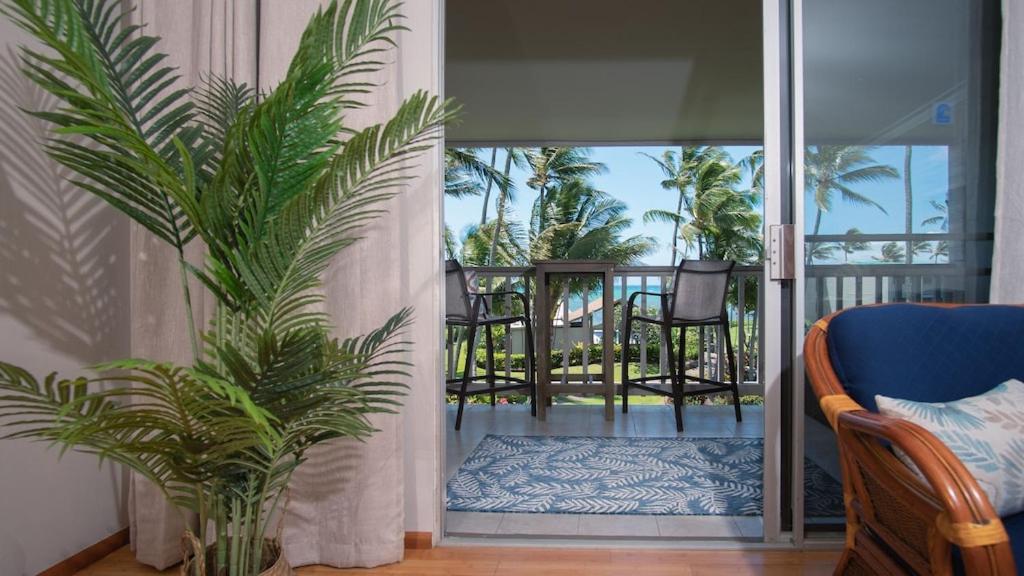 Molokai Island Retreat With Beautiful Ocean Views And Pool - Newly Remodeled! Lejlighed Ualapue Eksteriør billede