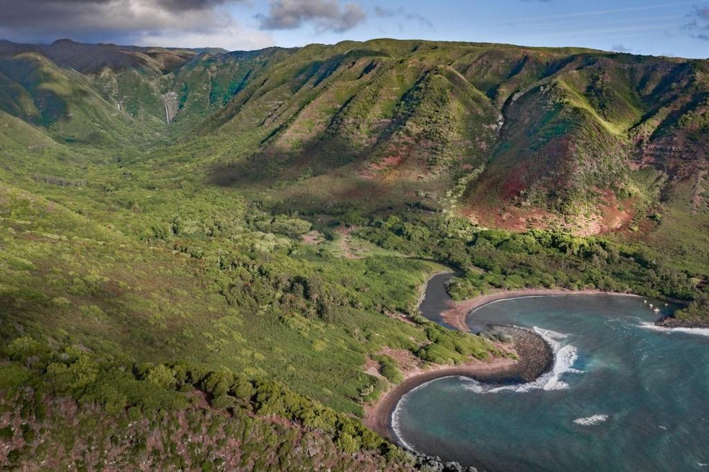 Molokai Island Retreat With Beautiful Ocean Views And Pool - Newly Remodeled! Lejlighed Ualapue Eksteriør billede